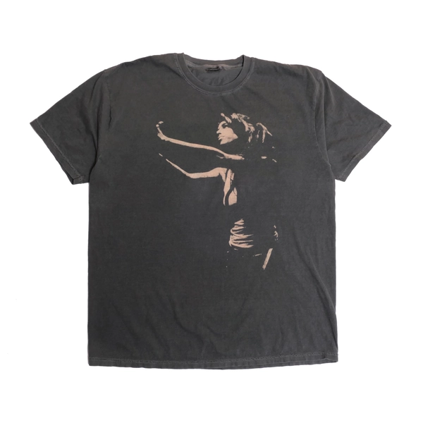 Amy Back To Black Tee Ultra Faded Pop Rock Rehab 23 Club Halloween Costume Tour Gift Singer Band Shirt Heavyweight Cotton - XL