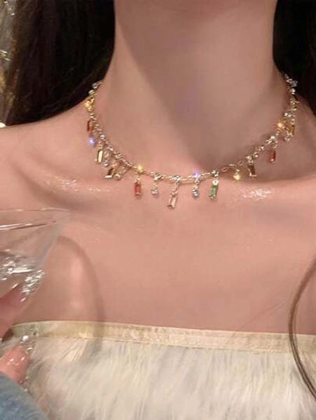 1 pezzo/2 pezzi Collana con nappine e cristallo a forma di farfalla dai colori dell'arcobaleno, design mini di lusso, collana a più fili e ciondoli raffinata, adatta per matrimoni, feste e occasioni speciali delle donne