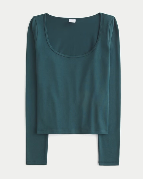 Soft Seamless Fabric Scoop Top