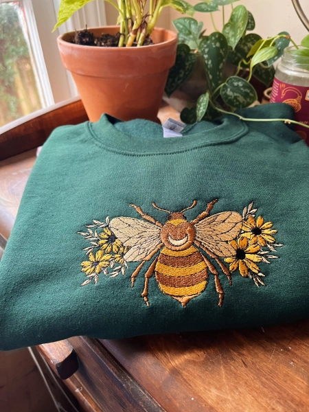 Embroidered Bumble Bee Crewneck - Green Floral Sweatshirt, Boho Hippie Style