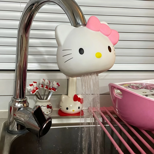 A Cute, Sanrio-Approved Hello Kitty Water Filter Designed to Prevent Splashes, Suitable for Kitchen And Bathroom Faucets. It'S Sturdy, Easy to Set Up, And Adds a Decorative Touch to Your Household Sink