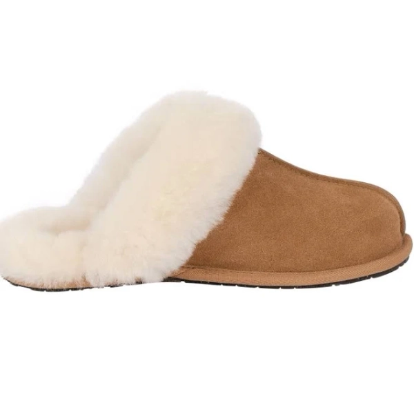 UGG Women's Scuffette II Slipper