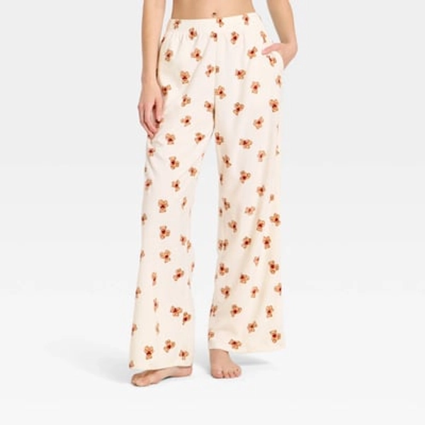 Women's Microfleece Pajama Pants - Wild Fable™ Cream Bears XS