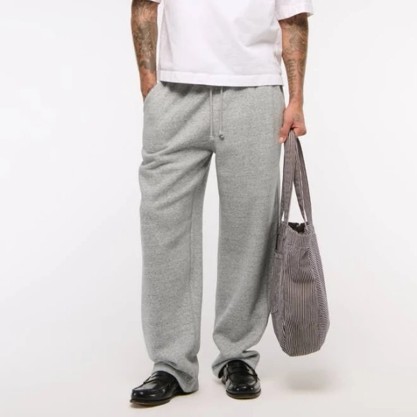 Abercrombie & Fitch Men's Essential Baggy Open-Hem Sweatpant