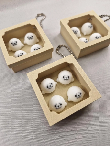 Seal Pup Bakery Box Keyring
