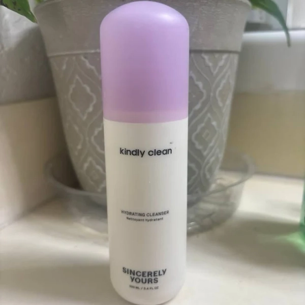 Sephra Sincerly Yours Cleanser - New Beauty