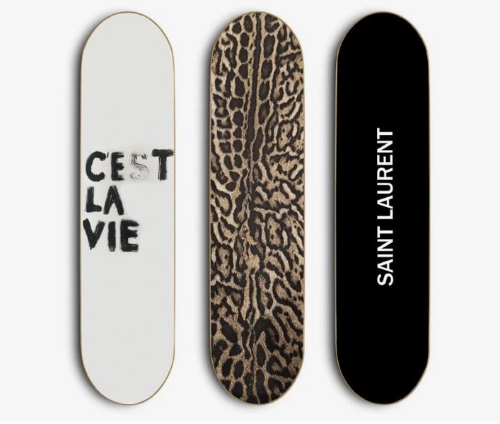 Pin by 𝑺 on 𝑭𝒖𝒕𝒖𝒓𝒆 𝑯𝒐𝒎𝒆 in 2025 | Skateboard wall art, Fashion room, Room inspo