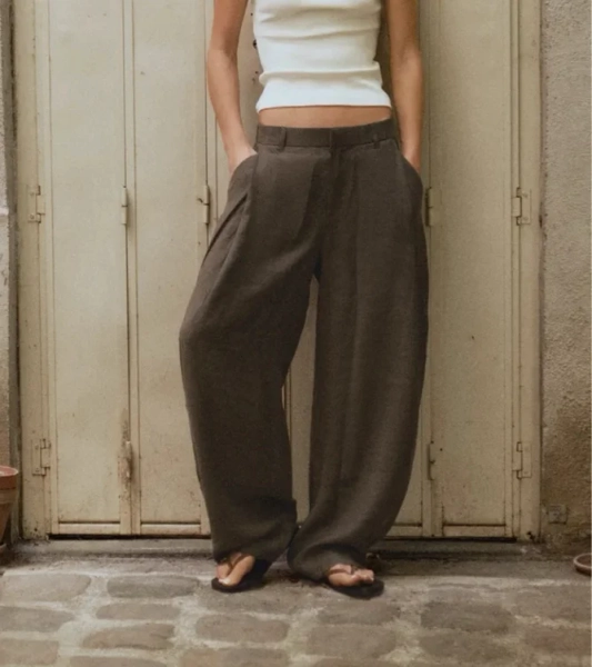 Zara - Flowing Pleated Trousers - Dark Brown - L - Woman
