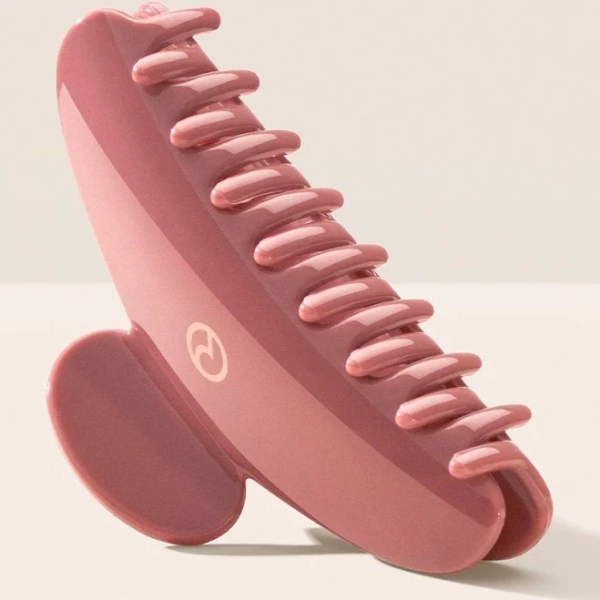 Rare Beauty Find Comfort Claw Clip