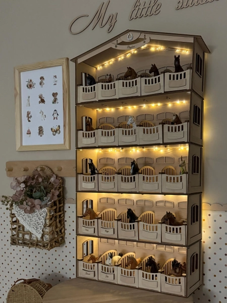 Personalized 5 Tier Wooden Horse Stable with LED Lights, 25 Stalls Barn for Mini Horses, Large Custom Name Equestrian Playset, Gift for Kids