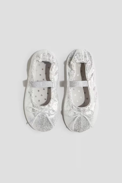 Shimmery Ballet Flats - Silver-colored