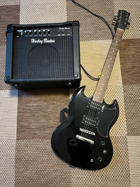 Reserviert • Gelöscht • 
        E-Gitarre Harley Benton