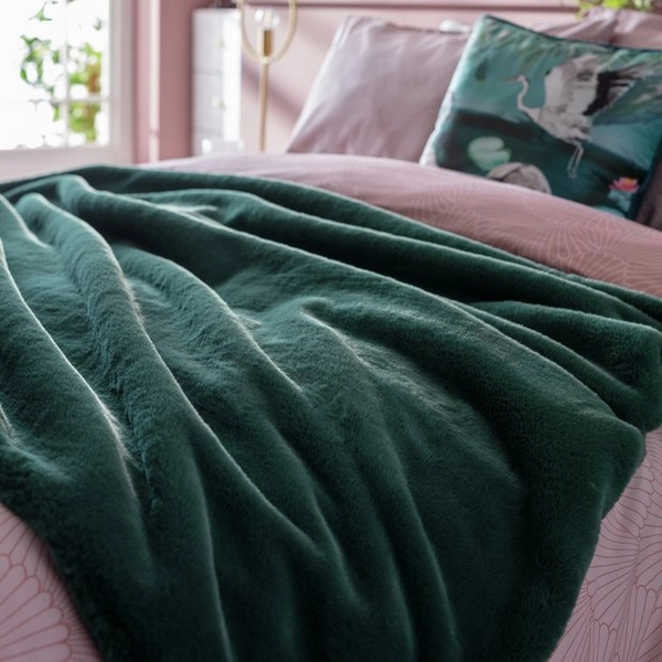 Buy Habitat Faux Fur Plain Throw - Emerald Green - 125x150cm | Blankets and throws | Argos