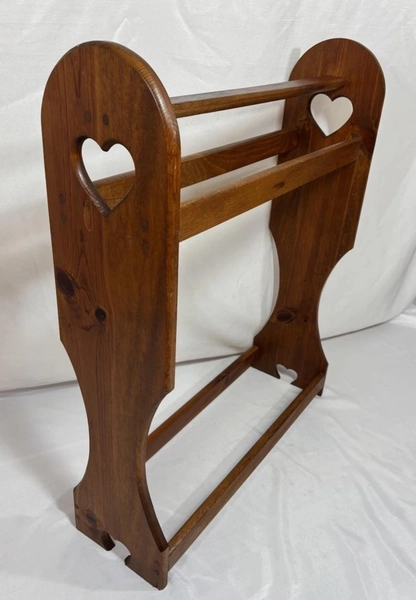 Vintage Hand Made Solid Wood Quilt Rack Blanket Stand Heart Cutout 33.75"H