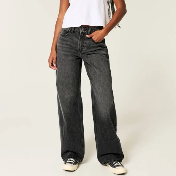 Hollister Women's High-Rise Baggy Jeans