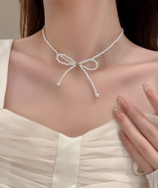 White Pearl Chain Bow Necklace | Jihyo - Twice - Fashion Chingu