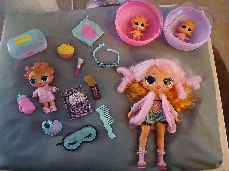LOL Surprise OMG Tweens Babysitting Party Ivy Winks Babydoll Fashion Doll