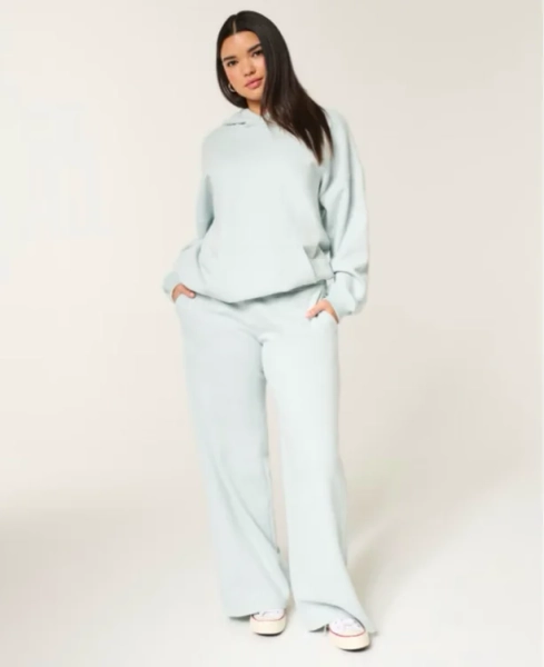 Hollister Feel Good Camo Baggy Sweatpants