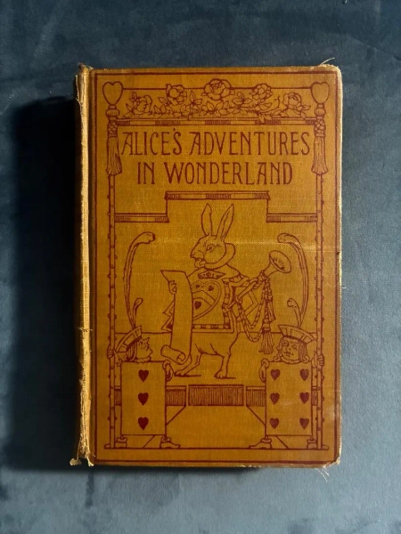 Alice's Adventures in Wonderland by Lewis Carroll 1923 Dodd, Mead and Company Edition Good Hardcover
