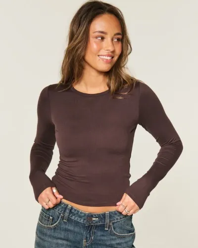 Soft Seamless Fabric Crew Top