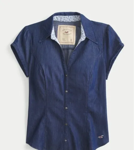 Short-Sleeve Button-Through Shirt