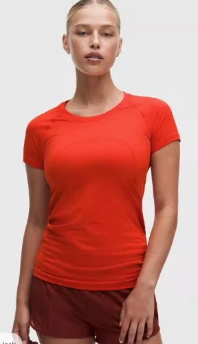Swiftly Tech Short-Sleeve Shirt 2.0 *Hip Length