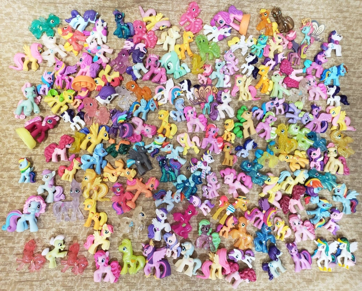 My Little Pony RANDOM Baby / Mini Hasbro Toys or Key Chains Party Favors - Bulk Buy Wholesale Bundle