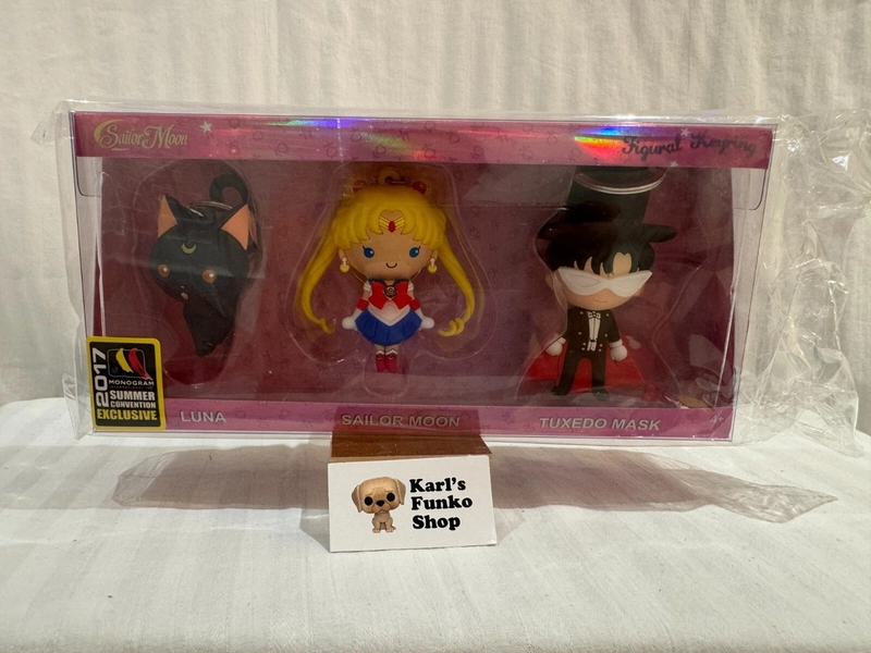 Sailor Luna + Sailor Moon And Tuxedo Mask Keychain Set 2017 Summer Convention