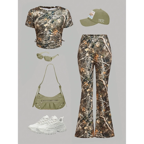 This two-piece set for girls features a short-sleeved top and long flared pants, perfect for teenagers as casual wear. Its cute and playful style and unique design make it ideal for both indoor and outdoor wear. Machine washable., Perfect for Outdoor