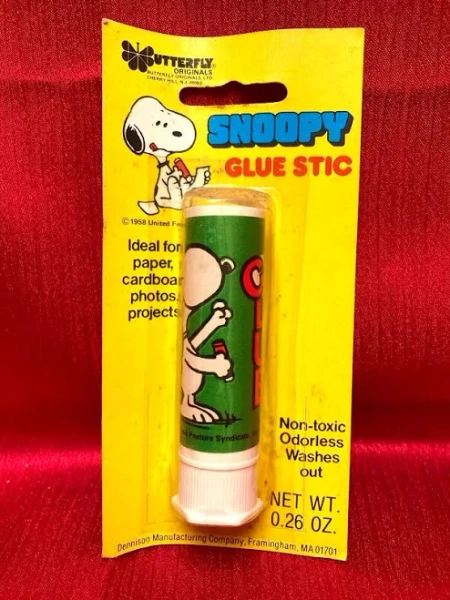 PEANUTS / SNOOPY GLUE STIC (Green)