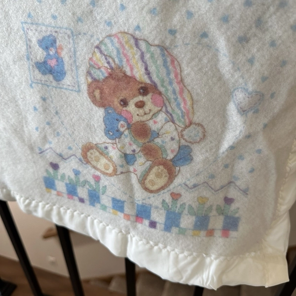 VTG 1980s Riegel Sleepy Time Teddy Bear Baby Blanket Poly Trimmed USA EUC