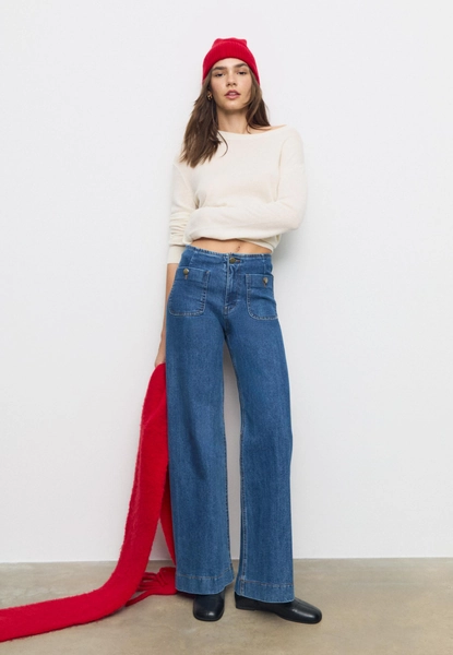 D77 Jean minimaliste poches