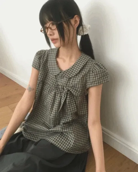 Darling round collar check ribbon blouse