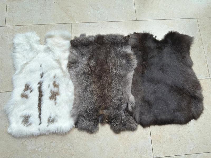 Natural Rabbit Fur Pelt: Craft Grade Animal Skin (40x30cm)