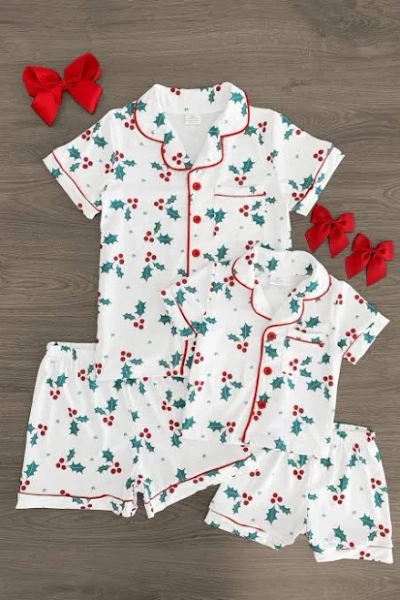 Mom & Me Holly Pajamas