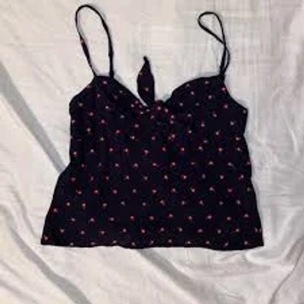 Brandy melville top. Brand new never been worn. Tags...
