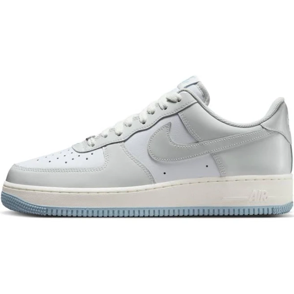 Nike Men's Air Force 1 07 FL