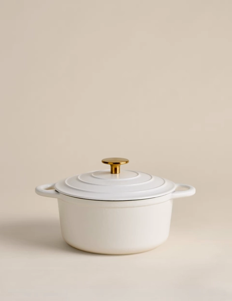 Cast Iron Medium Casserole Dish