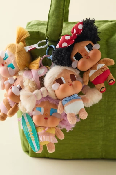 POP MART CRYBABY Vacation Mode On Series Blind Box Keychain