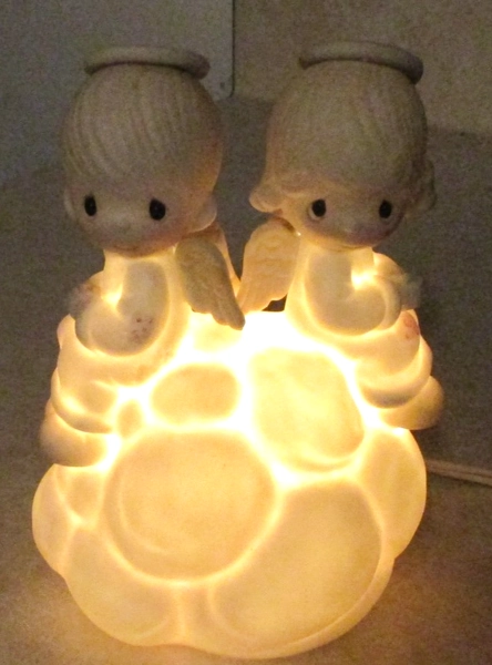 PRECIOUS MOMENTS MY GUARDIAN ANGELS NIGHT LIGHT, WORKS, 1980 JONATHAN &amp; DAVID