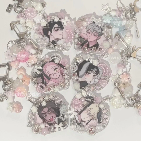 alien stage deco photo keychains (cafe)