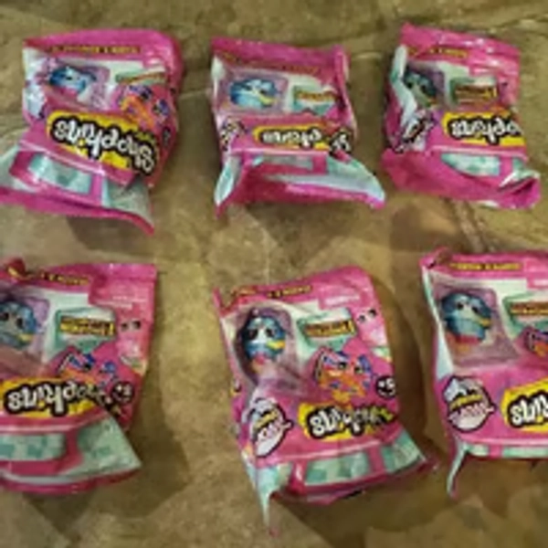 6 new individually wrapped shopkins