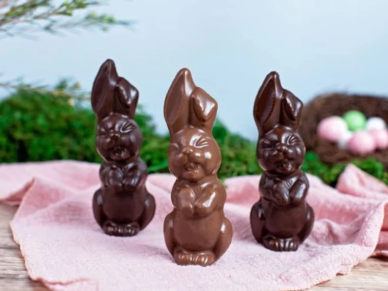 Li- Lac Chocolates Laughing Bunny Milk