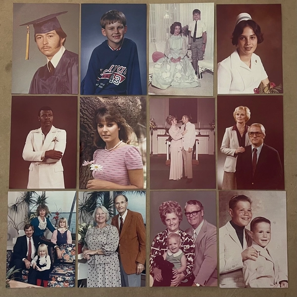 12 VTG 1970s 1980s Professional 5x7 COLOR Family Portraits PHOTOS Staging Props