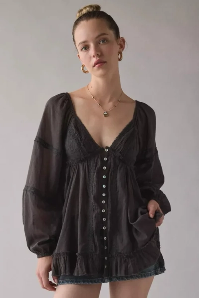 Kimchi Blue Delphine Lace Trim Long Sleeve Babydoll Tunic Top