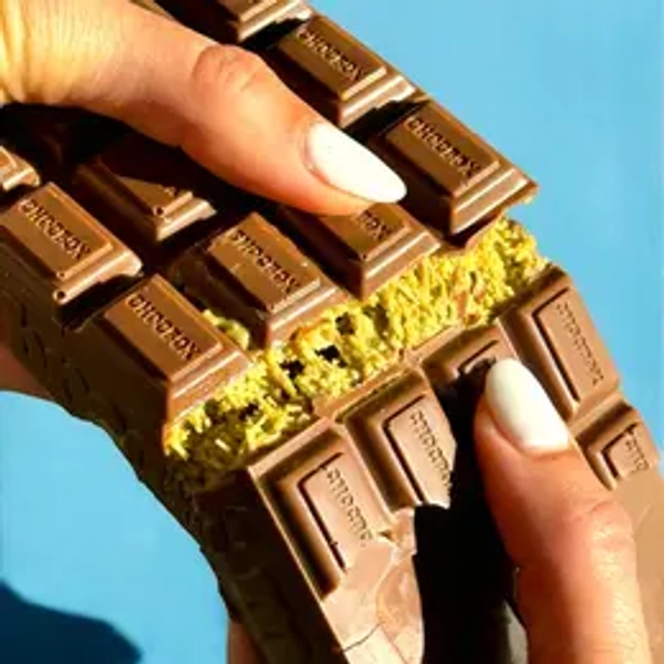Chocbox Dubai Chocolate Pistachio Knafeh Stuffed Chocolate Bar Kit With Reusable Chocolate Bar Mold