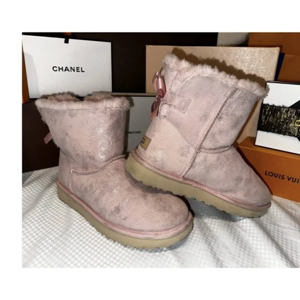 Authentic Ugg Special Edition Baby Pink Metallic Shine Bailey Bows