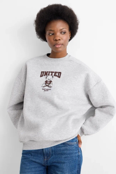 Oversized sweatshirt