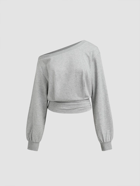 Sweatshirt aus Baumwollmischung mit asymmetrischer Halslinie, Rüschen und festgezogener Taille