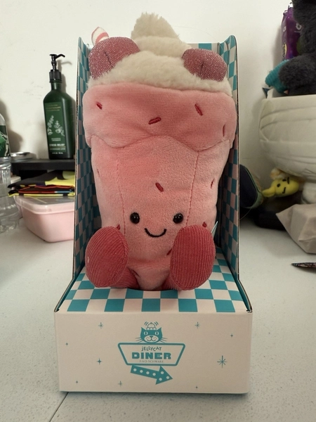 JELLYCAT AMUSEABLES FAO SCHWARZ BUBBECA MILKSHAKE NYC EXCLUSIVE